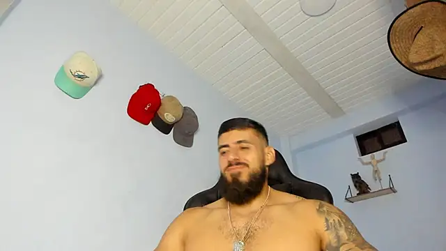 Snapshot of _Poseidon1_ chatting on October 28, 5:00 am  Poseidon1  online show from October 28, 5:00 am