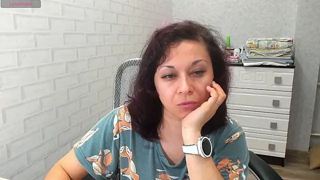 TeasyLana online show from March 23, 8:02 pm