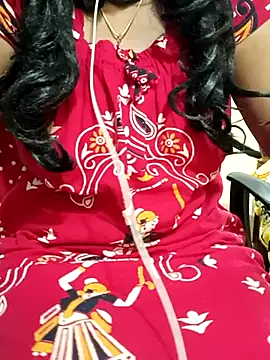 Snapshot of Aishu-tamil09 chatting on March 2, 7:56 pm Aishu-tamil09 online show from March 2, 7:56 pm