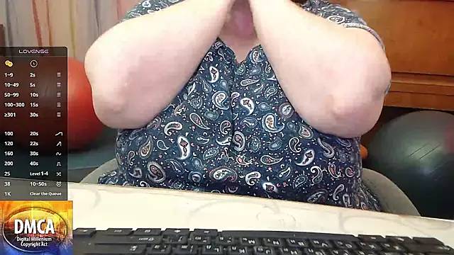 RoseRed69 online show from February 18, 4:48 am