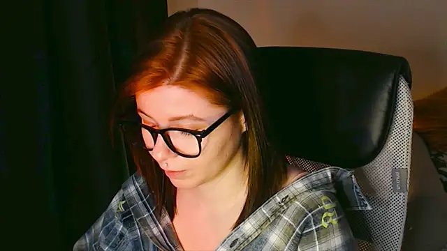 xoxoavi online show from January 8, 12:49 am