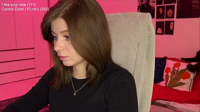 xoxoavi online show from April 24, 2:41 pm