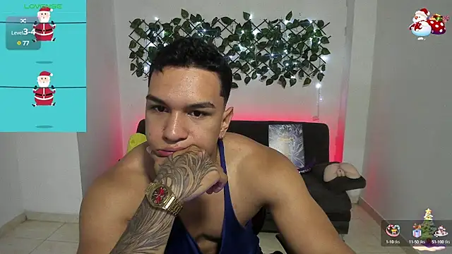 Snapshot of Taylor_John chatting on December 18, 1:34 pm Taylor John online show from December 18, 1:34 pm