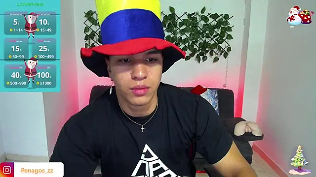 Snapshot of Taylor_John chatting on December 28, 1:49 pm Taylor John online show from December 28, 1:49 pm