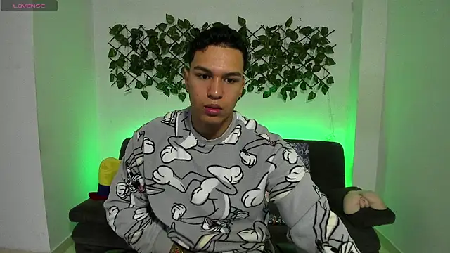 Snapshot of Taylor_John chatting on December 29, 2:21 pm Taylor John online show from December 29, 2:21 pm