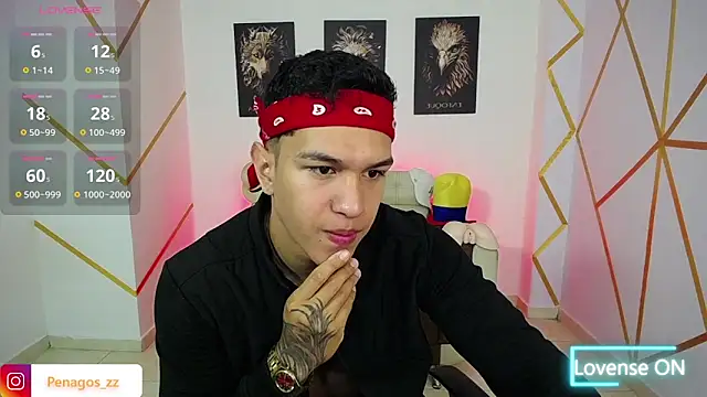 Snapshot of Taylor_John chatting on February 10, 3:21 pm Taylor John online show from February 10, 3:21 pm