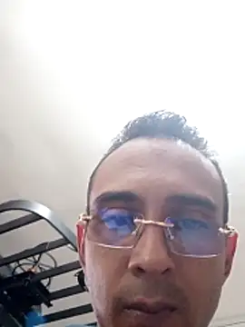 paisa233 online show from January 6, 9:50 pm