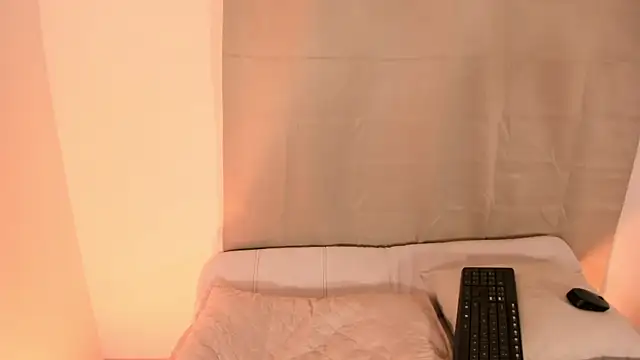 Kimberlin Cam  online show from May 14, 7:42 pm