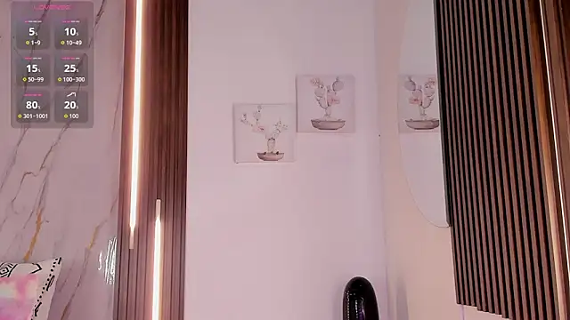 mia six66 online show from November 29, 11:57 am