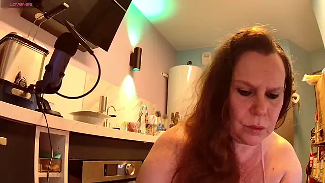 Snapshot of Endrocleia chatting on September 19, 10:32 pm Endrocleia online show from September 19, 10:32 pm