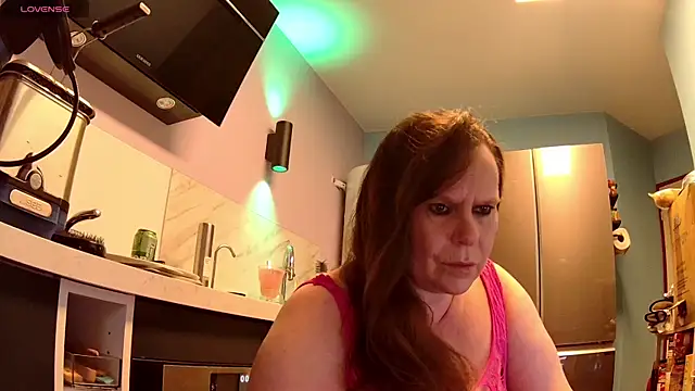 Snapshot of Endrocleia chatting on October 5, 10:07 pm Endrocleia online show from October 5, 10:07 pm