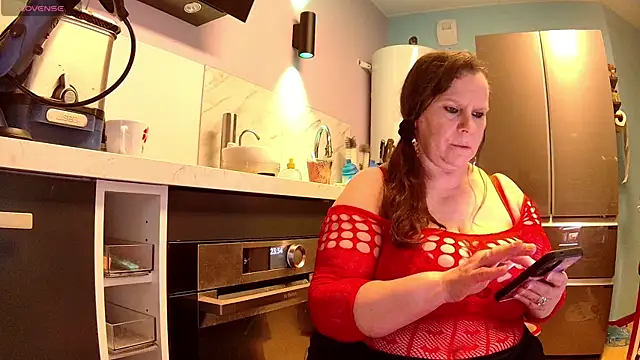 Snapshot of Endrocleia chatting on October 9, 9:35 pm Endrocleia online show from October 9, 9:35 pm