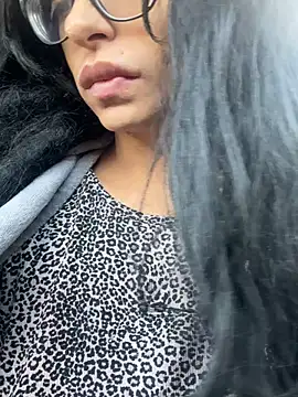 myloveforyouu online show from December 2, 6:36 pm