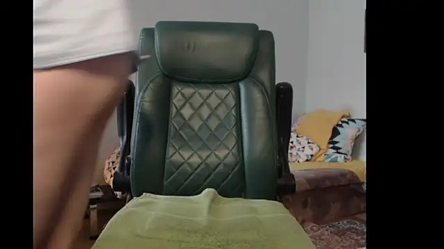 tuttiluss44 online show from February 21, 10:27 am