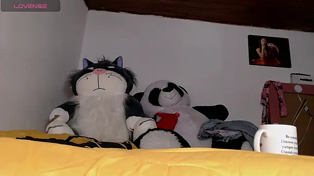 minene mikami online show from November 21, 5:11 pm