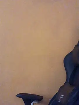 SweetLatiin  online show from February 22, 8:42 pm