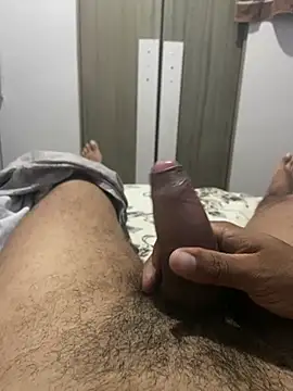 Snapshot of gomespauz chatting on December 11, 2:44 pm gomespauz online show from December 11, 2:44 pm