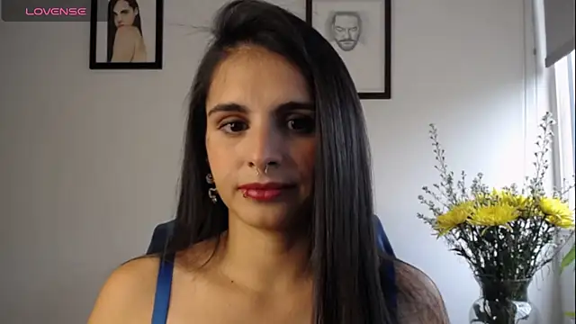 Snapshot of alma_violeta chatting on January 24, 6:56 pm alma violeta online show from January 24, 6:56 pm
