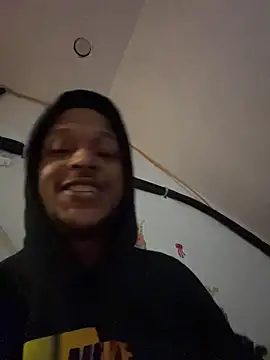 Snapshot of rayyymack chatting on April 6, 3:26 am rayyymack online show from April 6, 3:26 am