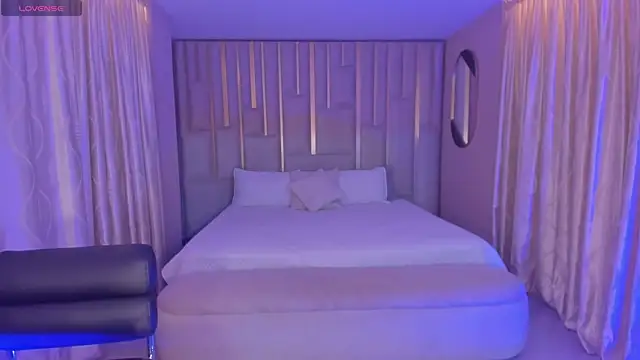 MariaHerrera  online show from December 20, 11:01 pm