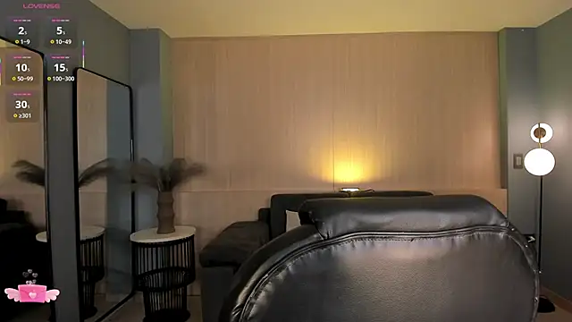 ArianaDumont online show from September 29, 11:37 am