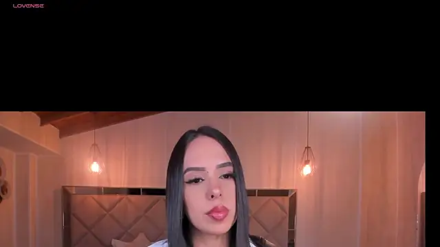 Snapshot of KatieStonne chatting on October 3, 2:30 am KatieStonne online show from October 3, 2:30 am