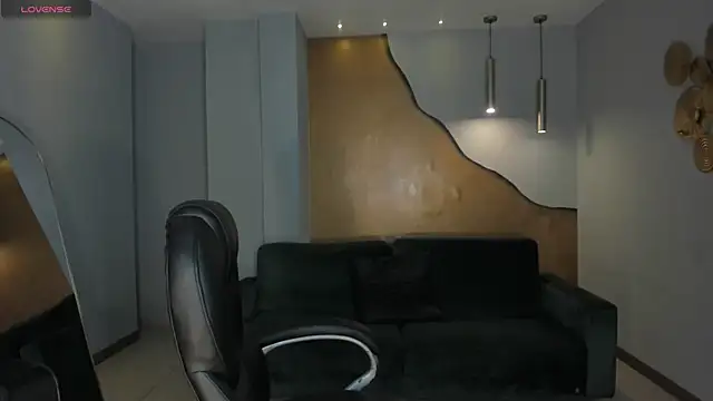 KatieStonne online show from March 20, 11:15 am