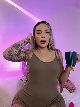 mariablonde  online show from May 5, 9:45 pm