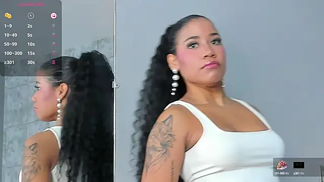 Snapshot of Salome_Diaz_ chatting on January 28, 4:41 pm Salome Diaz  online show from January 28, 4:41 pm