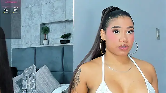 Snapshot of Salome_Diaz_ chatting on March 1, 1:29 pm Salome Diaz  online show from March 1, 1:29 pm