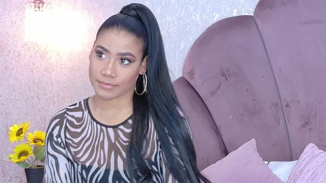 Salome Diaz  online show from November 7, 4:23 am