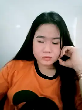 Snapshot of Sahara-lovexoxo chatting on March 13, 5:33 am Sahara-lovexoxo online show from March 13, 5:33 am