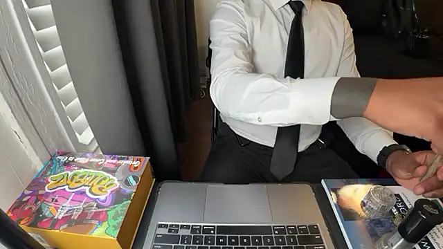 Snapshot of WyattBBC chatting on September 25, 2:43 pm WyattBBC online show from September 25, 2:43 pm