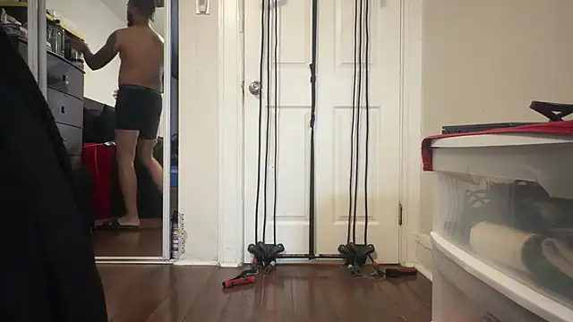 Snapshot of WyattBBC chatting on December 14, 10:03 pm WyattBBC online show from December 14, 10:03 pm