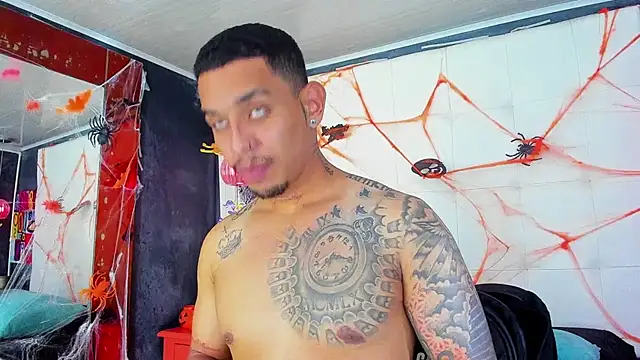 Damian09  online show from October 28, 4:27 am