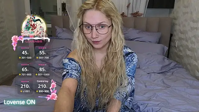 Snapshot of GoodGirl0024 chatting on February 22, 8:09 pm GoodGirl0024 online show from February 22, 8:09 pm