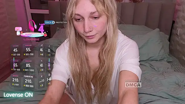 Snapshot of GoodGirl0024 chatting on March 4, 8:16 pm GoodGirl0024 online show from March 4, 8:16 pm
