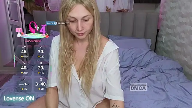 Snapshot of GoodGirl0024 chatting on March 12, 8:10 pm GoodGirl0024 online show from March 12, 8:10 pm