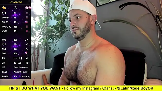 arielenbsas online show from February 18, 11:11 am