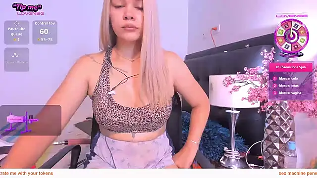 Snapshot of daniela_beauty chatting on May 21, 10:11 am daniela beauty online show from May 21, 10:11 am