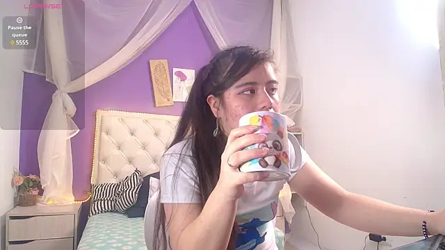 Snapshot of Ingrid_Casas chatting on December 5, 1:14 am Ingrid Casas online show from December 5, 1:14 am