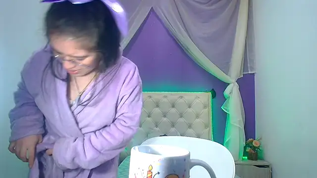 Snapshot of Ingrid_Casas chatting on December 15, 9:53 pm Ingrid Casas online show from December 15, 9:53 pm