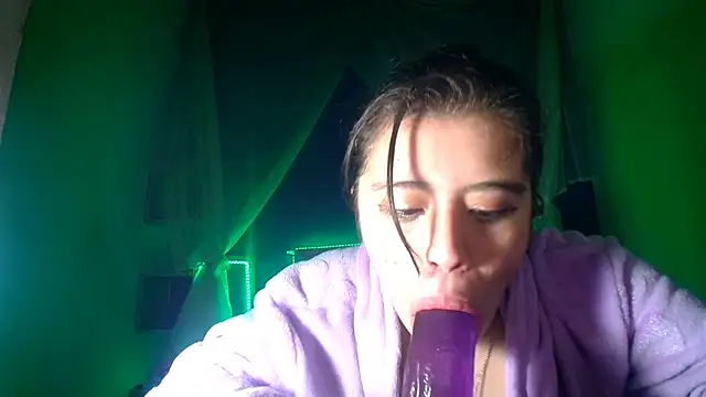 Snapshot of Ingrid_Casas chatting on December 16, 12:59 am Ingrid Casas online show from December 16, 12:59 am