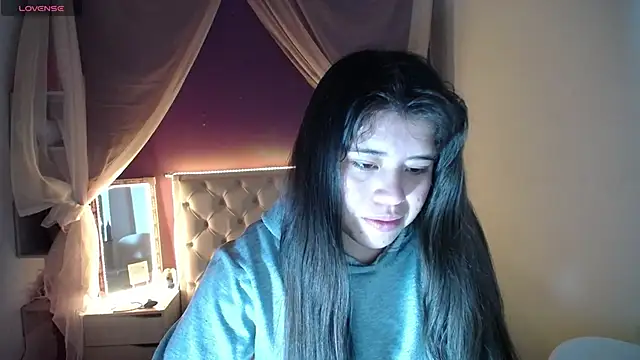 Snapshot of Ingrid_Casas chatting on January 21, 10:19 pm Ingrid Casas online show from January 21, 10:19 pm