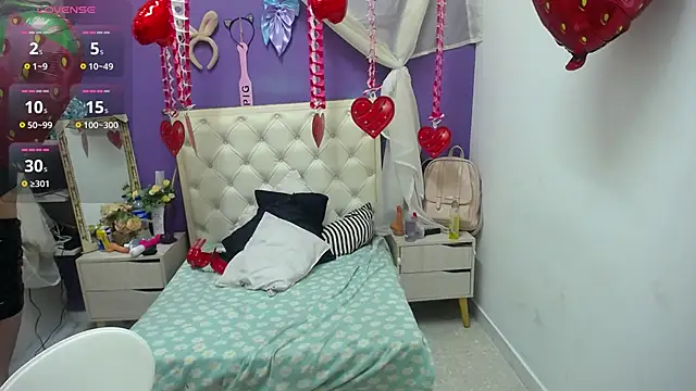 Snapshot of Ingrid_Casas chatting on February 14, 11:31 pm Ingrid Casas online show from February 14, 11:31 pm