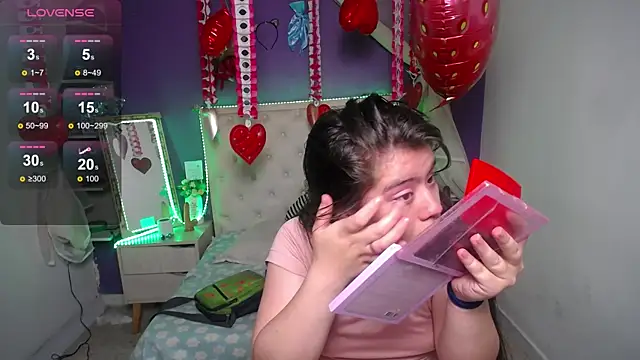 Snapshot of Ingrid_Casas chatting on February 27, 11:37 pm Ingrid Casas online show from February 27, 11:37 pm