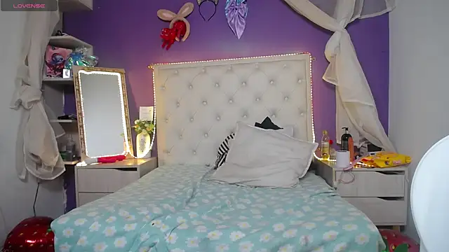 Snapshot of Ingrid_Casas chatting on March 3, 2:15 am Ingrid Casas online show from March 3, 2:15 am