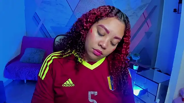 AngelaCoffee online show from November 7, 3:28 am