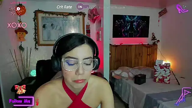 Snapshot of LauGrayJ chatting on December 26, 2:33 am LauGrayJ online show from December 26, 2:33 am
