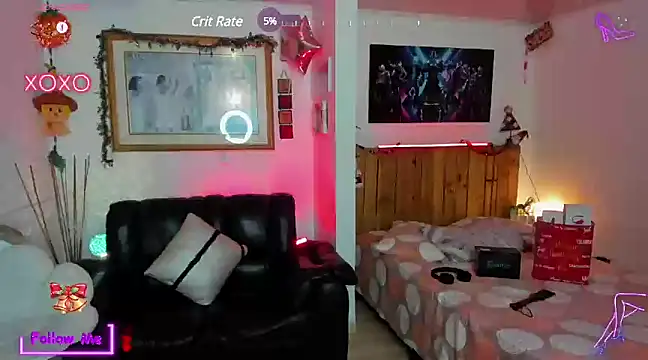 Snapshot of LauGrayJ chatting on January 1, 3:23 am LauGrayJ online show from January 1, 3:23 am